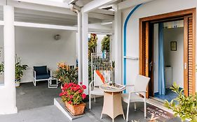 Hotel Cava Dell'isola  3*